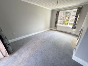 Lounge- click for photo gallery